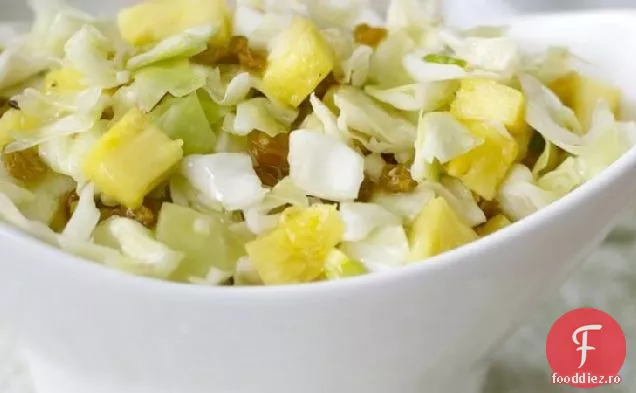 Salată De Varză-Ananas-Ghimbir
