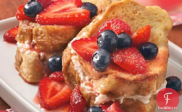 Cremă de brânză franceză Toast Coaceți cu Topping de căpșuni