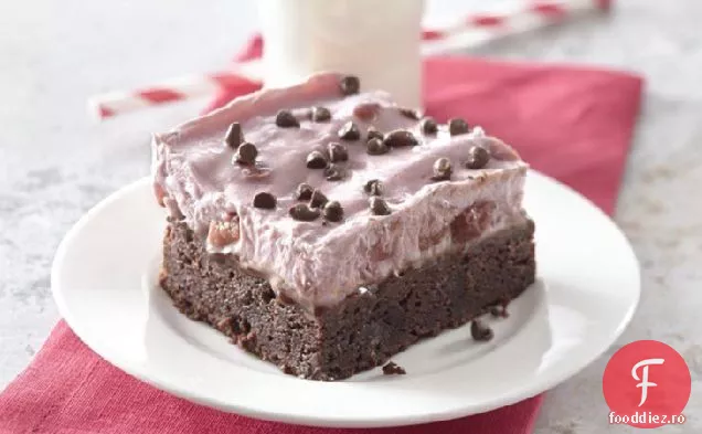 Desert Brownie congelat cu cireșe și fructe de pădure