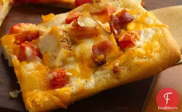 Pizza fermă de pui și slănină