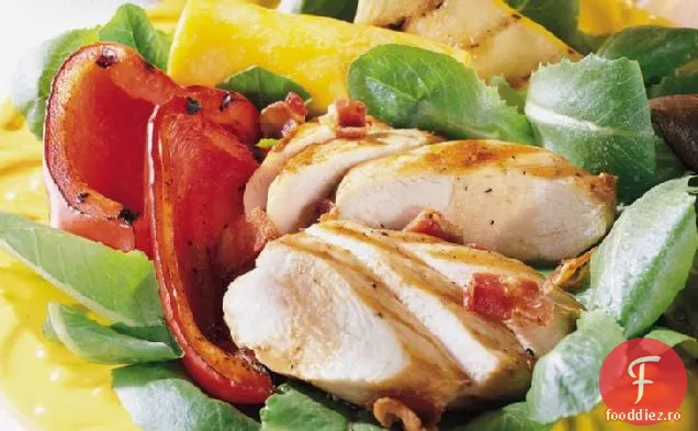Salată de pui la grătar cu vinetă de slănină