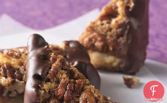 Batoane De Plăcintă Cu Pecan Glazurate Cu Ciocolată