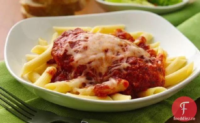 Parmezan de pui cu aragaz lent cu paste Penne