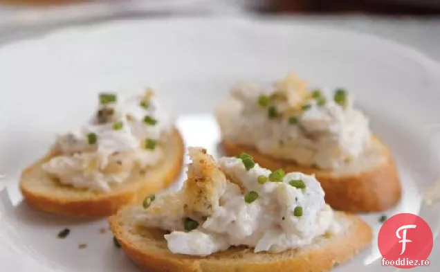 Baie caldă de Crab cu arpagic și ceapă