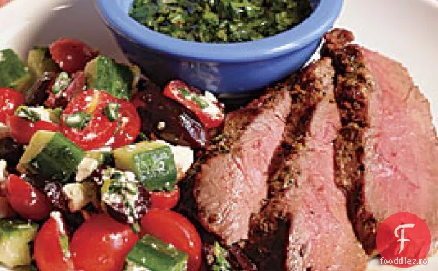 Picior de miel cu crustă de ierburi la grătar cu sos proaspăt de mentă