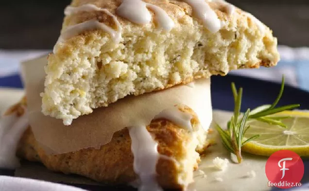 Scones Cu Cremă De Rozmarin-Lămâie