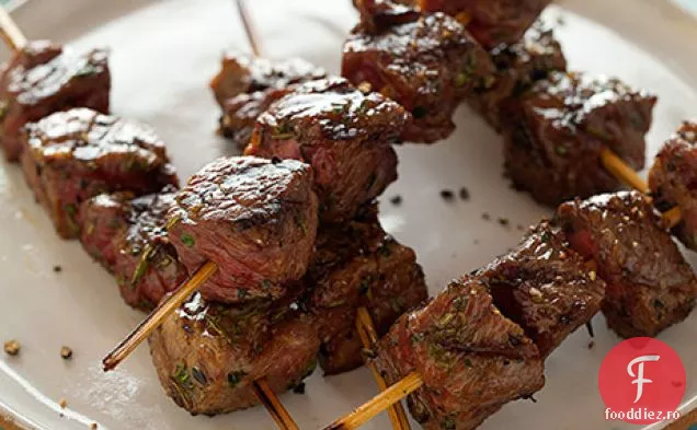 Kebab De Miel Cu Sos De Iaurt De Mentă