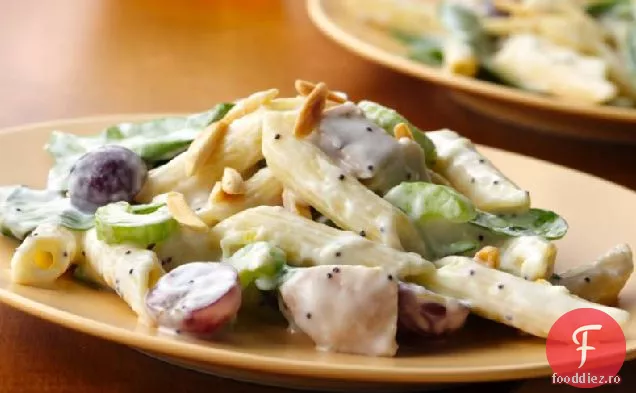 Salată de paste de pui cu sos cremos de lămâie