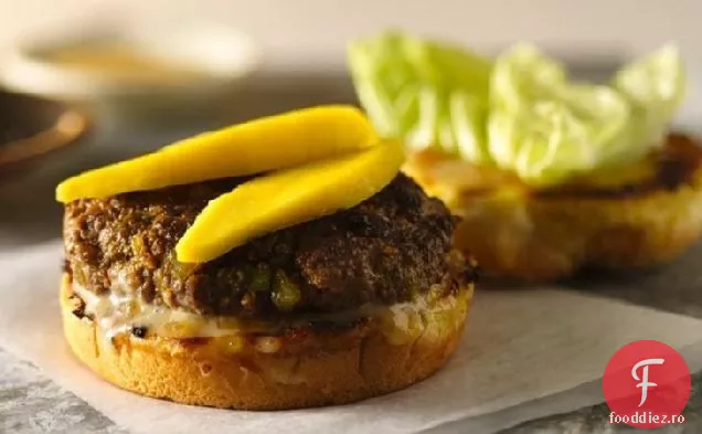 Burgeri Curry indieni cu maioneză Chutney