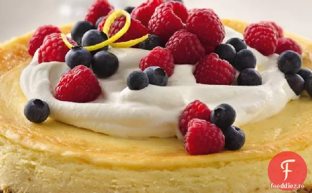 Cheesecake cu lămâie cu Topping de fructe de pădure proaspete