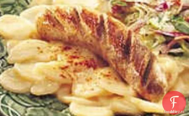 Salată Germană de cartofi cu Bratwurst