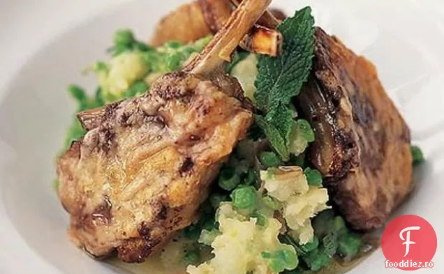 Parmezan și tapenadă-cotlete de miel cu crustă cu cartofi zdrobiți