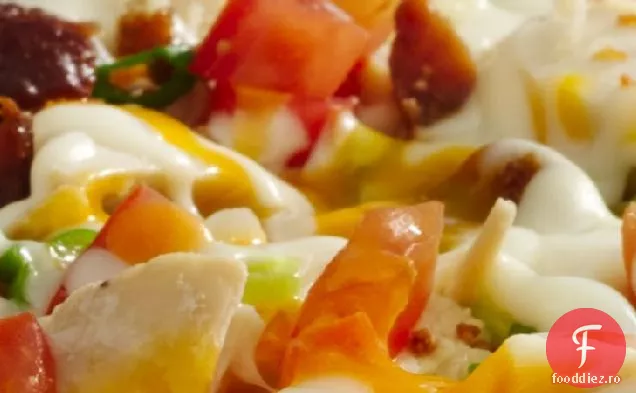 Pizza fermă de pui și slănină la grătar