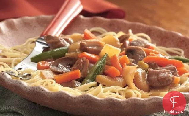 Carne De Porc Cu Aragaz Lent Lo Mein