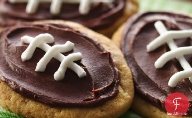 Cookie-Uri De Fotbal Cu Unt De Arahide Mat