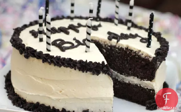 Tort de aniversare cu rom și Cola