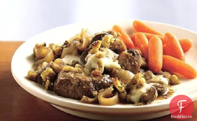 Carne De Vită Cu Ceapă Franceză Cu Aragaz Lent