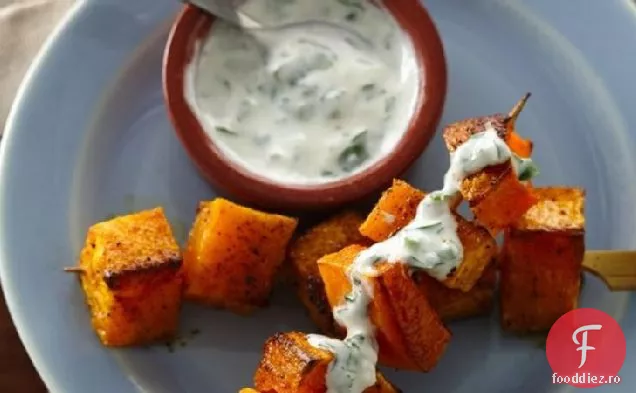 Butternut Squash Kabobs cu baie picantă de lămâie