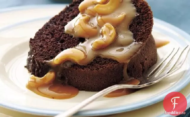 Tort Fudge cu sos de caju-Caramel
