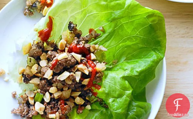 Cupe de salată de bizon și castan de apă