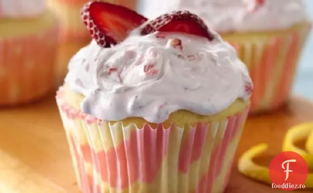 Cupcakes cu lămâie cu glazură de căpșuni