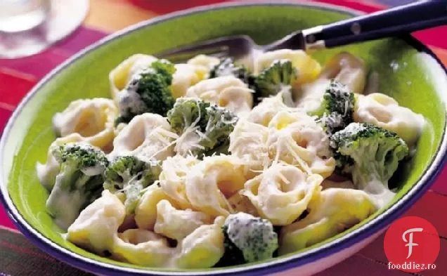 Broccoli și Tortellini Alfredo