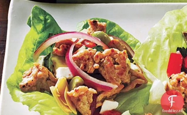 Cupe De Salată De Pui
