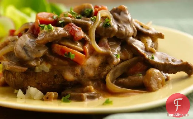 Carne de vită și legume Stroganoff-Topped cartofi