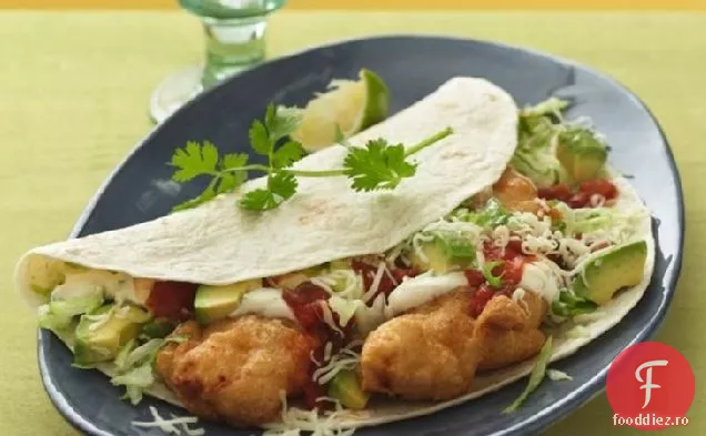 Tacos de pește crocant cu sos picant dulce și acru