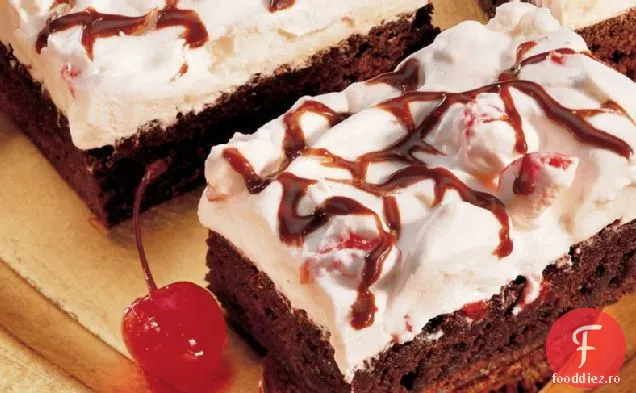 Desert Brownie Cu Cireșe De Ciocolată