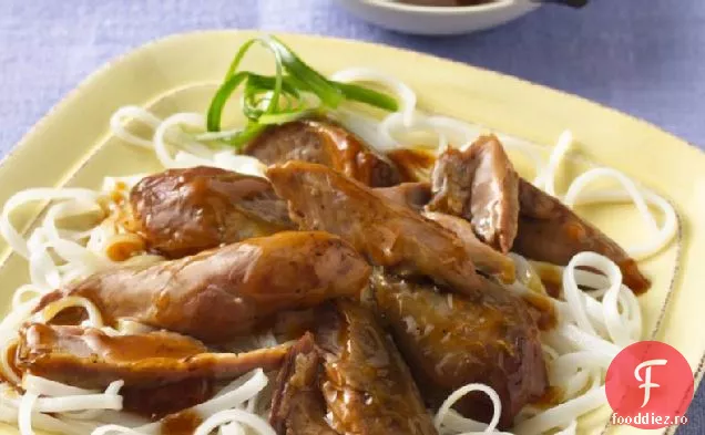 Tobe de curcan cu aragaz lent cu sos de prune