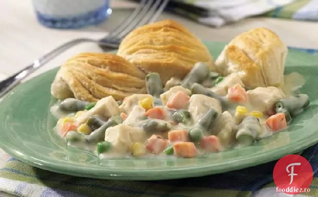 Biscuit-Topped de pui și legume coace