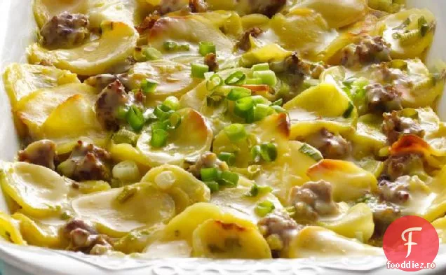 Cârnați și cartofi Italiano