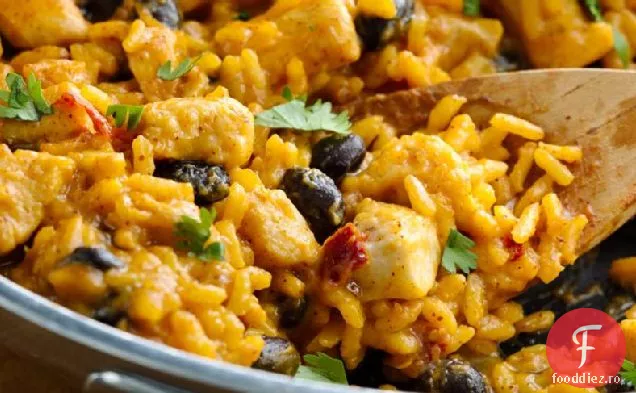 Tigaie enchilada cu brânză de dovleac și fasole neagră