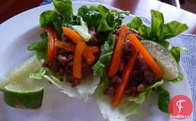 Rulouri De Mână Cu Salată Verde