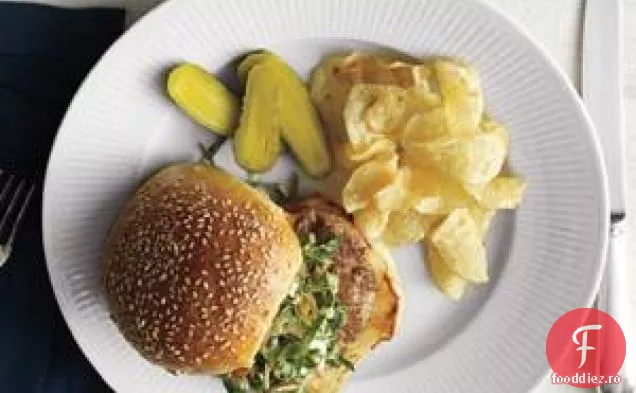 Burgeri De Curcan Cu Slaw Romaine Cremos