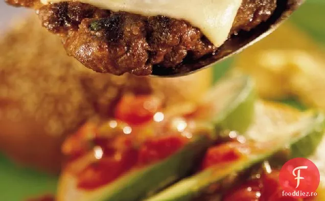 Salsa Topped Burgeri Taco La Gratar