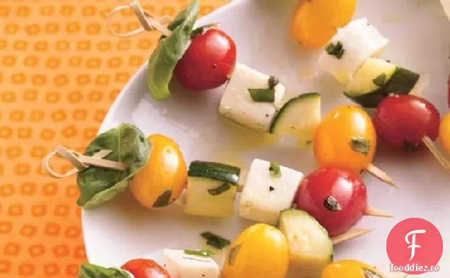 Roșii Proaspete-Busuioc Caprese Kabobs
