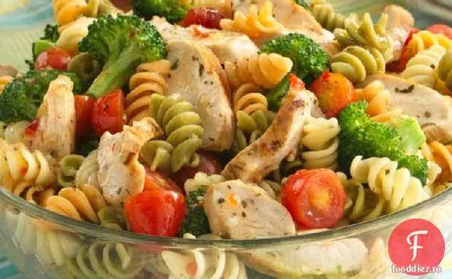 Salată De Paste Zesty Potluck