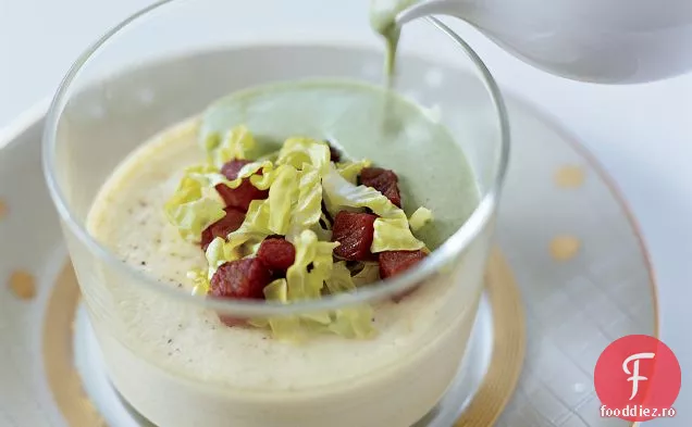 Supă de salată spumoasă cu cremă de ceapă