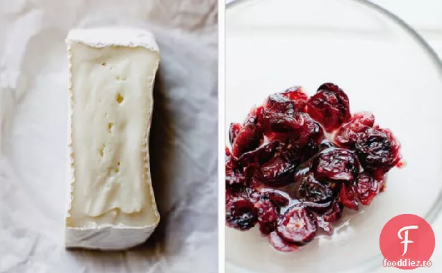 Brie Și Burger De Afine