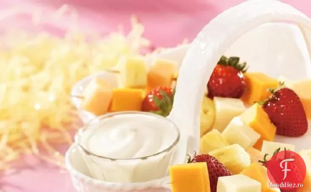 Multi fructe și brânză Kabobs cu Dip cremos