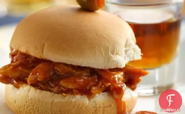 Whisky și bere BBQ pui Sliders