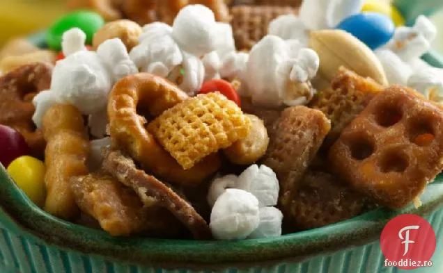 Dulce și sărat Toffee Chex Mix