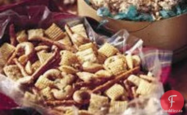 Amestec De Gustări De Caju Cu Ierburi