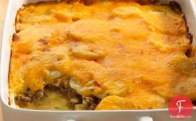 Gratin de cartofi și carne de vită măcinată