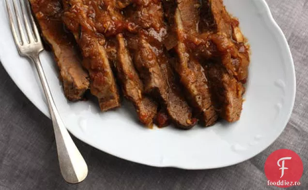 Piept fiert la cuptor cu condimente și ierburi
