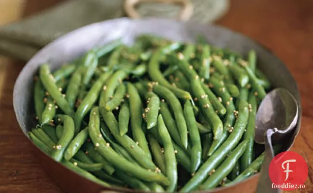 Fasole verde cu glazură de miere-muștar