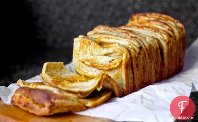 Pâine de secară cu Cheddar, bere și muștar