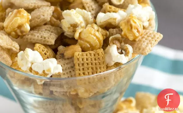 Dulce și sărat Popcorn Chex Mix